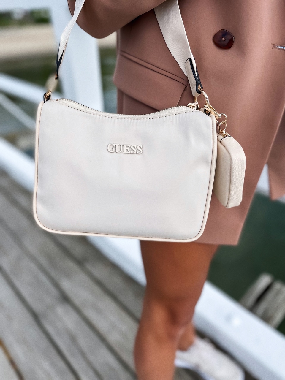 Zmienna, nieprzewidywalna, ale coraz częściej także zrównoważona – czyli dlaczego w modzie liczą się już nie tylko sezonowe trendy