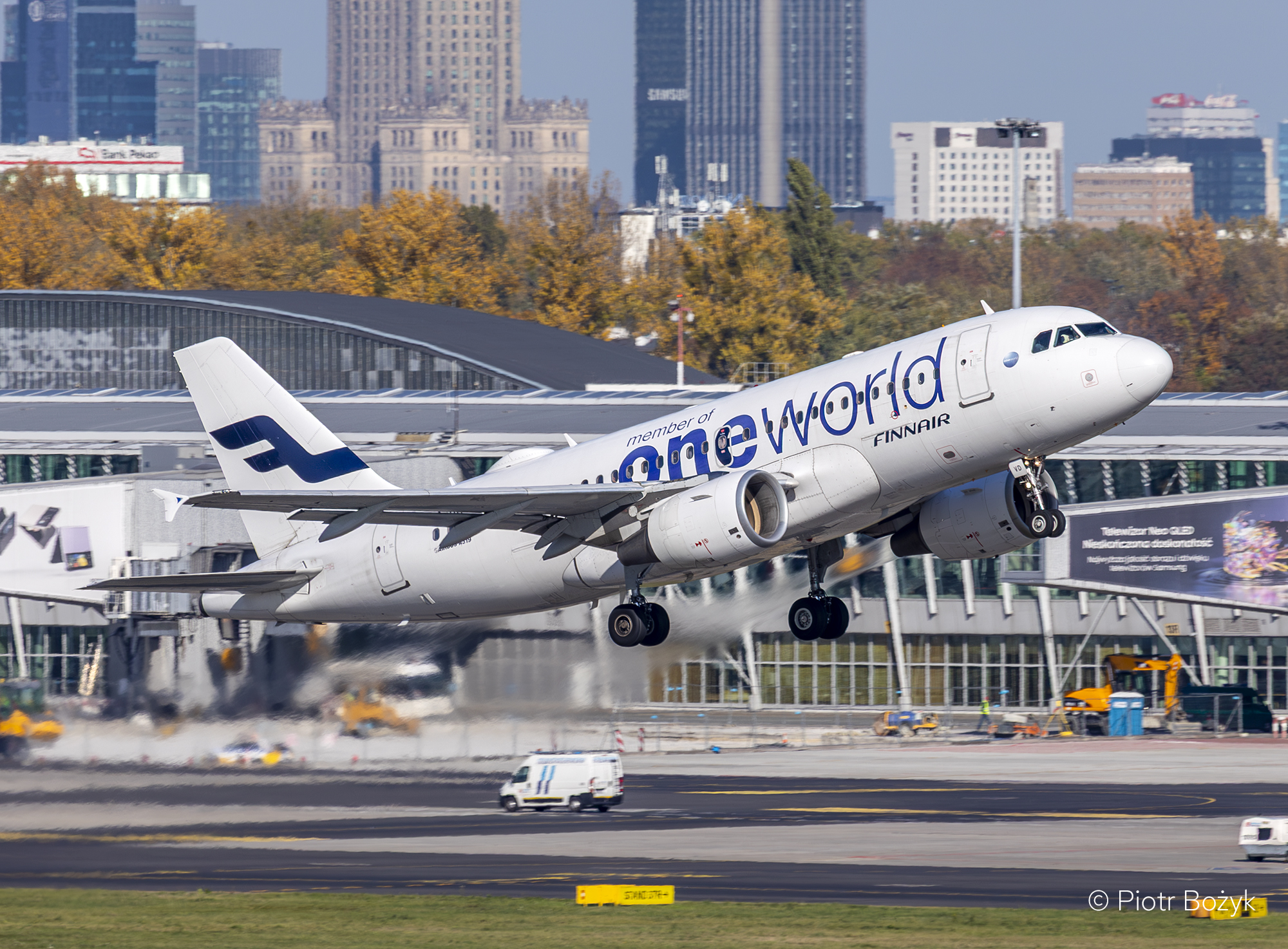 Finnair. Podróżowanie w klasie ekonomicznej i biznes